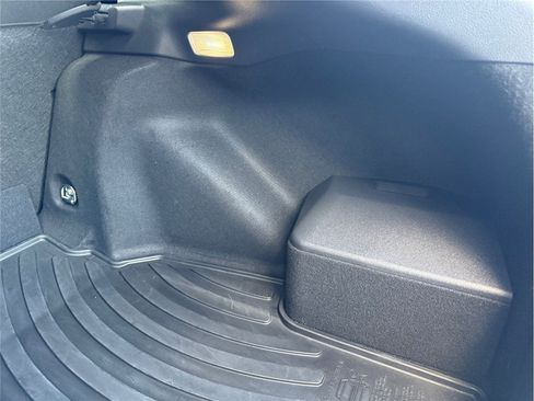 Used 2023 Toyota Prius LE image 41