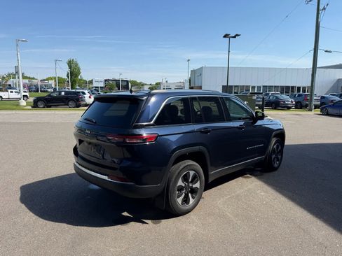 Used 2022 Jeep Grand Cherokee Limited 4xe AWD/4WD image 5