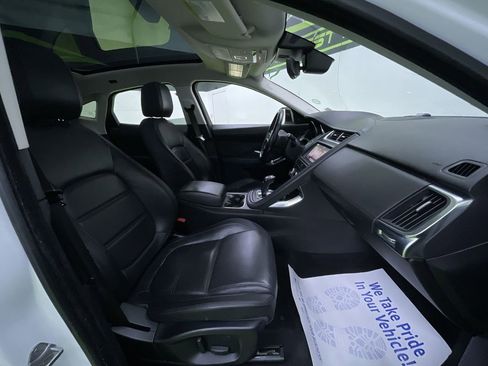 Used 2018 Jaguar E-PACE S image 29