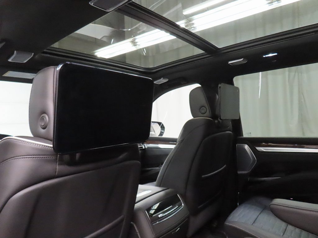 Used 2026 Cadillac Escalade Platinum Sport w/ LPO, Floor Liner Package AWD/4WD image 53