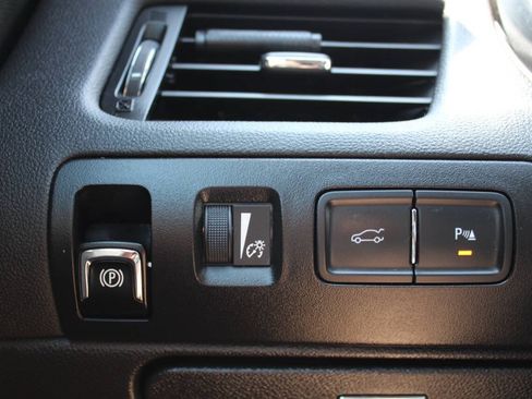 Used 2014 Chevrolet Impala LT w/ Convenience Package FWD image 39