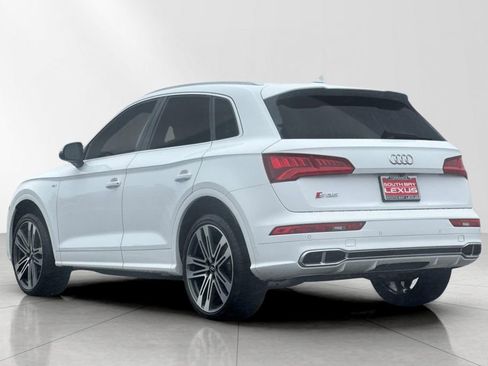 Used 2018 Audi SQ5 Premium Plus w/ Navigation Package image 4