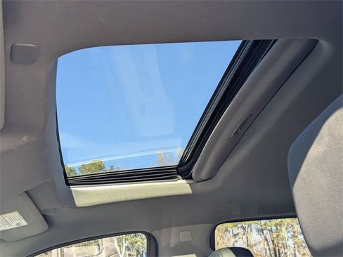 Used 2021 Chevrolet Silverado 1500 LT Trail Boss w/ Convenience Package II image 14