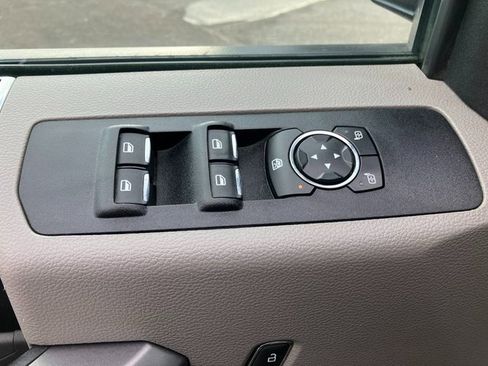 Used 2021 Ford F350 XLT w/ Snow Plow Prep Package image 13