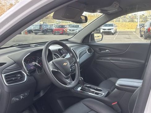 Used 2019 Chevrolet Equinox Premier w/ Premier Redline Edition image 10