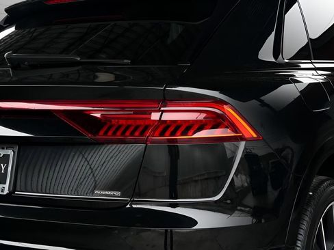 Used 2023 Audi Q8 Premium Plus AWD/4WD image 14