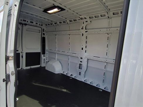 New 2026 RAM ProMaster 2500 w/ Convenience Group image 14