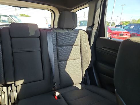 Used 2020 Jeep Grand Cherokee Laredo AWD/4WD image 15