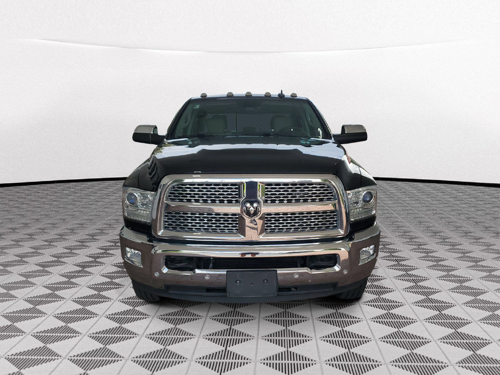 Used 2018 RAM 3500 Laramie AWD/4WD image 2