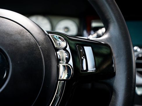 Used 2010 Rolls-Royce Ghost RWD image 35
