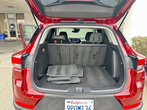 Used 2025 Chevrolet TrailBlazer LT image 31