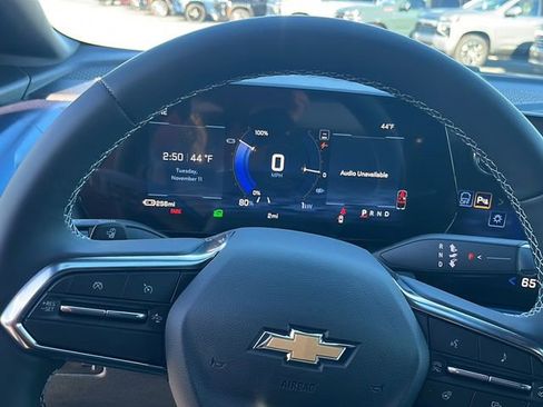 New 2026 Chevrolet Equinox EV LT image 26