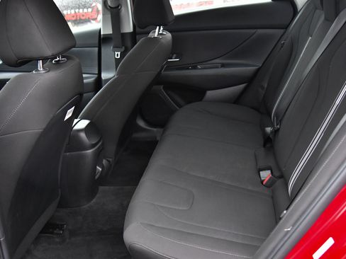 Used 2024 Hyundai Elantra SEL image 34