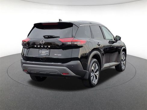 Used 2023 Nissan Rogue SV w/ SV Premium Package image 5