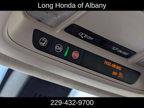 Used 2021 Chevrolet Traverse LT FWD image 30