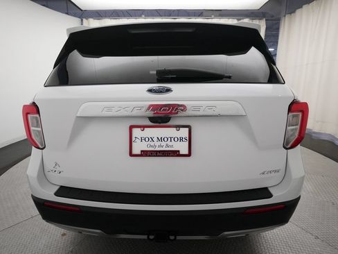 Used 2022 Ford Explorer XLT AWD/4WD image 26