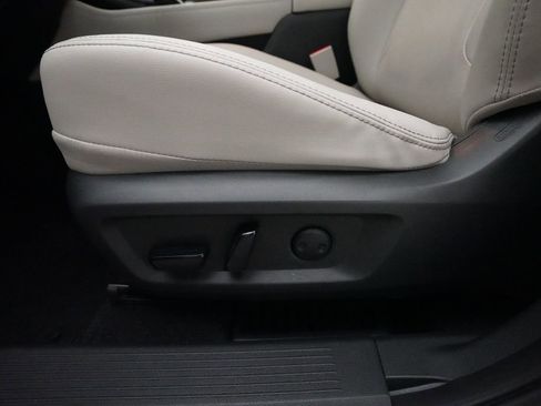 Certified 2023 Nissan Rogue SL w/ SL Premium Package AWD/4WD image 29