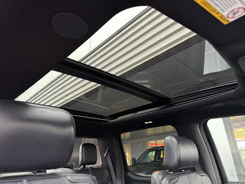 Certified 2025 Ford F350 Platinum image 11