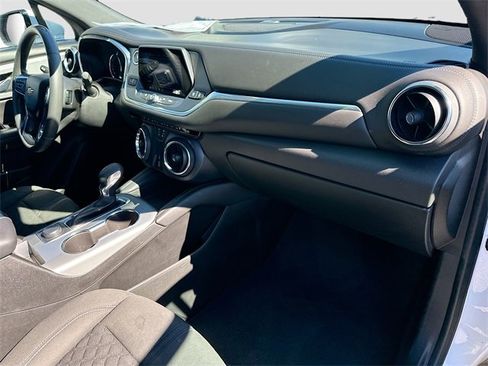 Used 2022 Chevrolet Blazer LT image 26