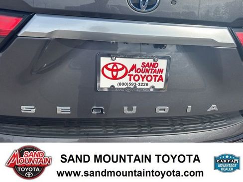 Used 2024 Toyota Sequoia Capstone image 9