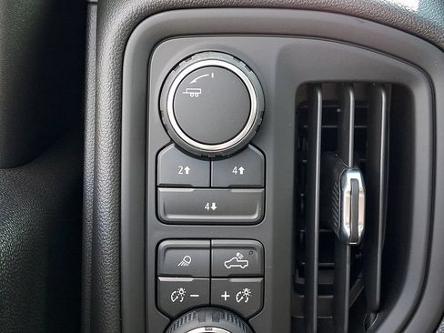 New 2026 Chevrolet Silverado 2500 Custom w/ Custom Value Package AWD/4WD image 15