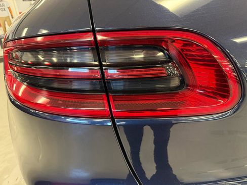 Used 2018 Porsche Macan S AWD/4WD image 10