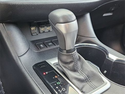 Used 2019 Toyota Highlander XLE image 20
