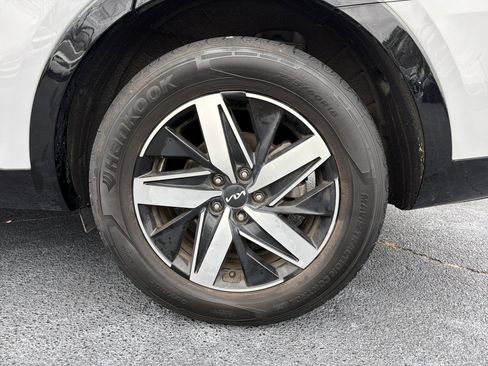 Used 2022 Kia Sorento EX w/ Panoramic Sunroof Package image 20