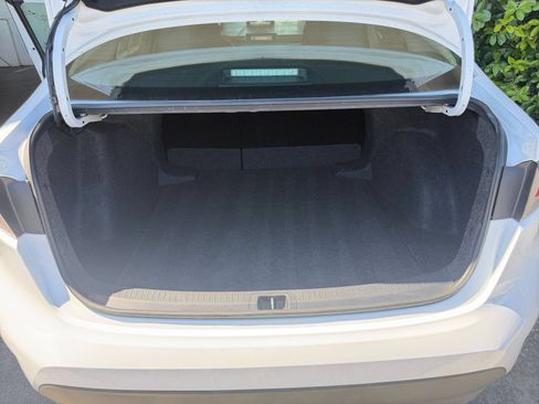 Used 2025 Toyota Corolla LE FWD image 54