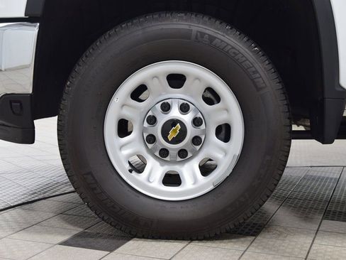 Used 2025 Chevrolet Silverado 3500 W/T w/ WT Convenience Package AWD/4WD image 18