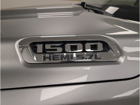 Used 2019 RAM 1500 Big Horn AWD/4WD image 6