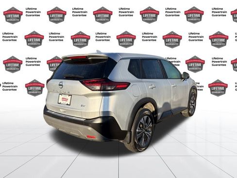 Certified 2021 Nissan Rogue SV image 6