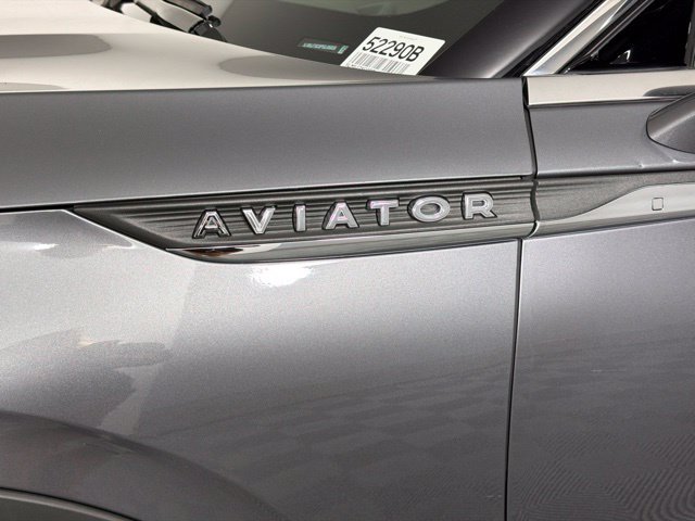 Used 2023 Lincoln Aviator Reserve w/ Equipment Group 201A AWD/4WD image 11