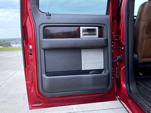 Used 2013 Ford F150 Platinum image 21