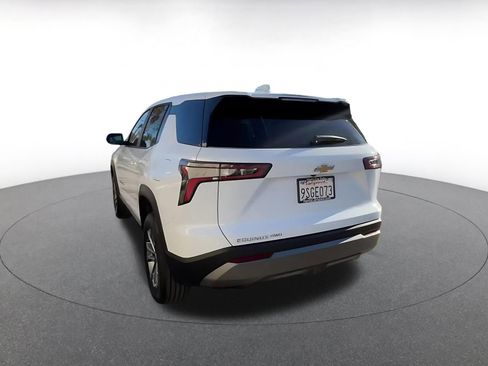 Used 2025 Chevrolet Equinox LT image 11