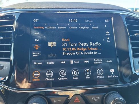 Used 2022 Jeep Grand Cherokee Laredo X image 23