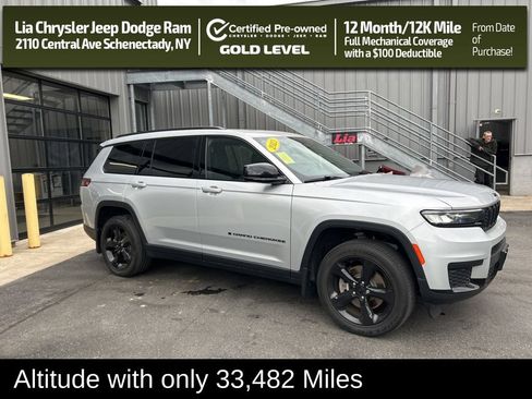 Used 2023 Jeep Grand Cherokee L Laredo AWD/4WD image 1