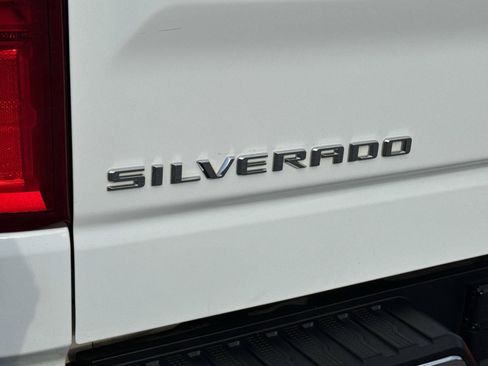 Used 2023 Chevrolet Silverado 1500 LTZ AWD/4WD image 13