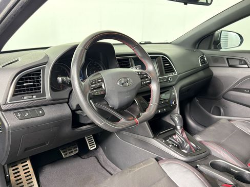 Used 2018 Hyundai Elantra Sport FWD image 3