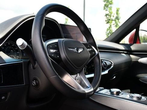 Used 2025 Genesis GV70 3.5T Sport AWD/4WD image 15