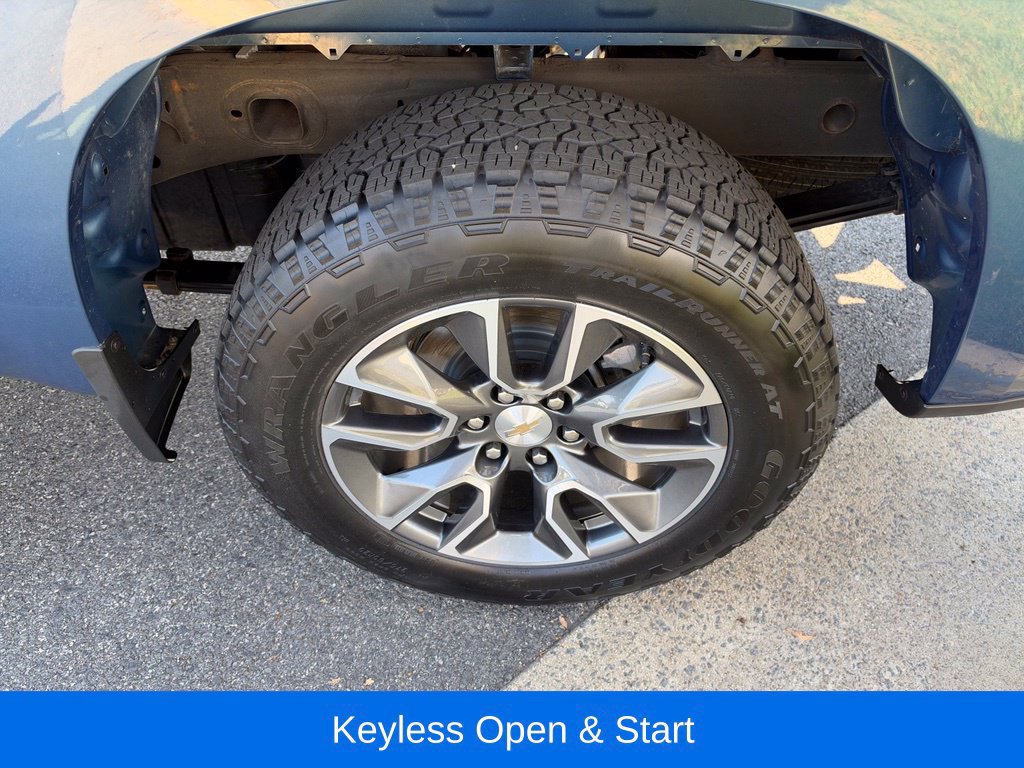 Used 2024 Chevrolet Silverado 1500 LT AWD/4WD image 15