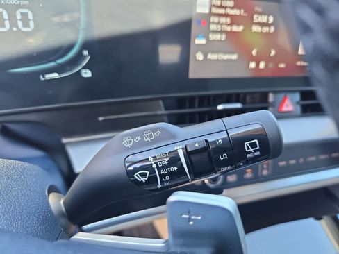 Certified 2025 Kia Sportage EX AWD/4WD image 24