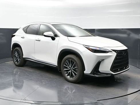 Used 2025 Lexus NX 350 AWD w/ Accessory Package (K3) image 3