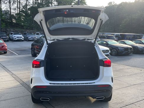 Used 2025 Mercedes-Benz GLA 250 GLA 250 SUV image 9