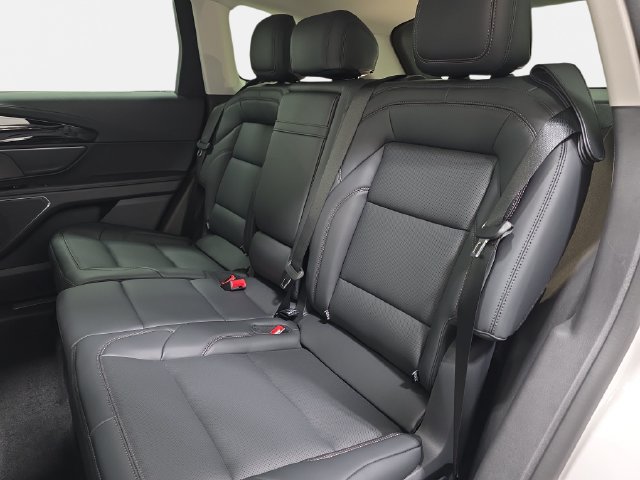 New 2026 Lincoln Nautilus Premier AWD/4WD image 11