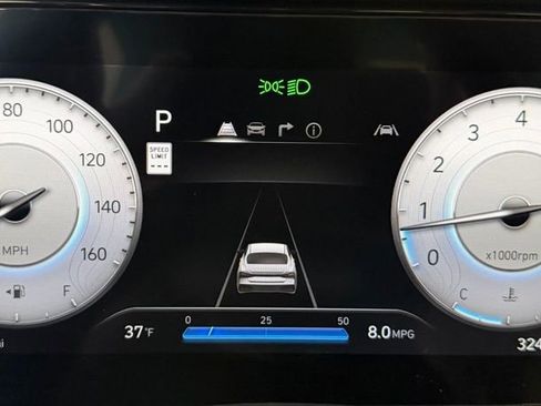 Certified 2024 Hyundai Elantra Limited image 18