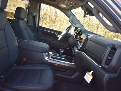 New 2026 Chevrolet Silverado 1500 RST w/ Rally Edition image 15