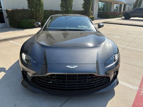 Used 2023 Aston Martin V12 Vantage RWD image 2