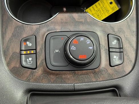 Used 2020 GMC Acadia Denali w/ Denali Ultimate Package image 26