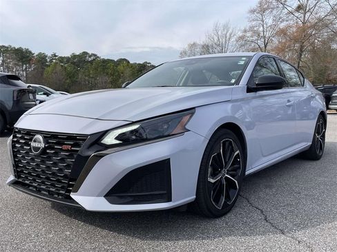 Used 2024 Nissan Altima 2.5 SR image 7